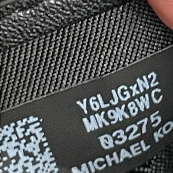 Michael Kors JetSet Mens Slim Billfold Wallet Black NIB 6 Card Slots Luxury Gift - Picture 16 of 16